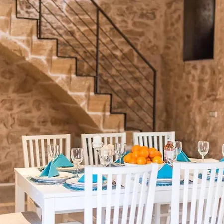 Casa Sa Pedra, En El Centro Histórico De *