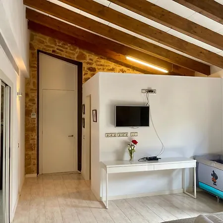 Hébergement de vacances Casa Sa Pedra, En El Centro Historico De *